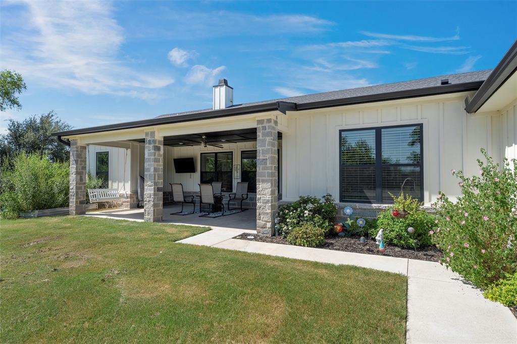 370 Rio Bonito Drive Robinson, TX 76706 - Photo 31 of 39 a front view of a house with a porch