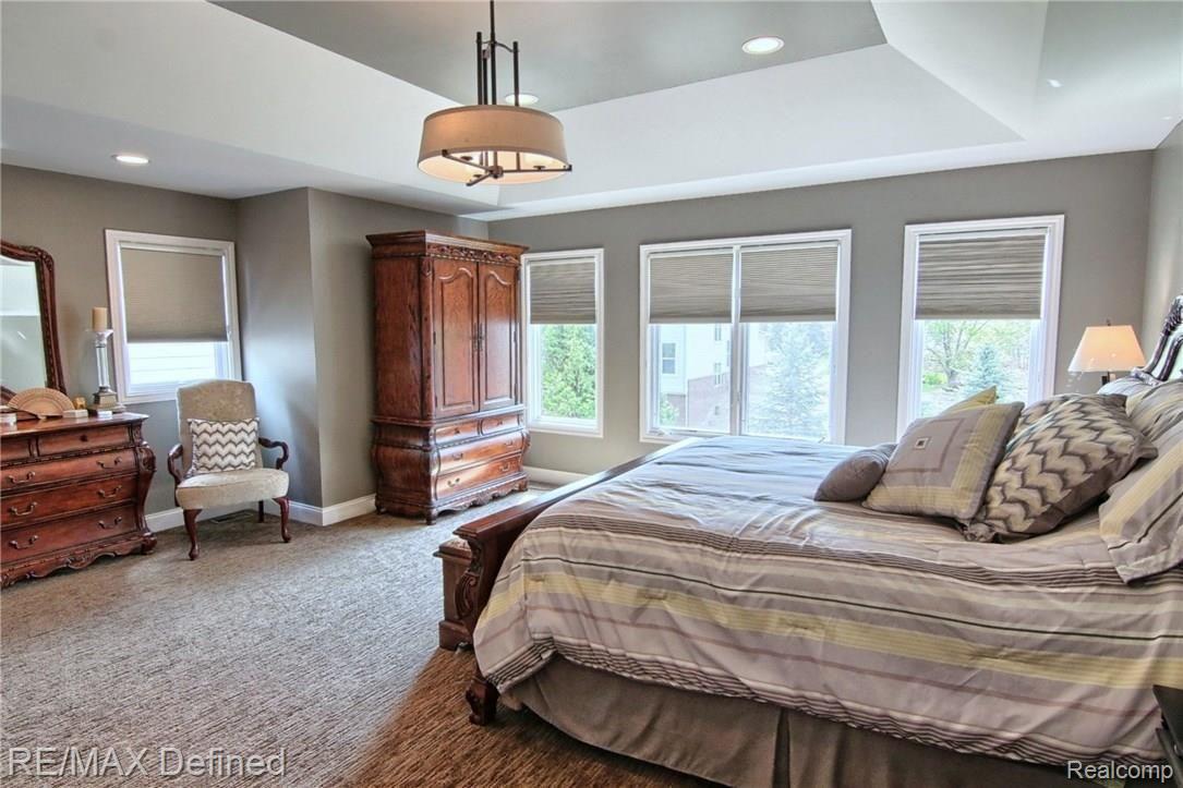 214 South Castell Avenue Rochester, MI 48307 - Photo 25 of 35 Master_Bedroom_3rd_View.jpg