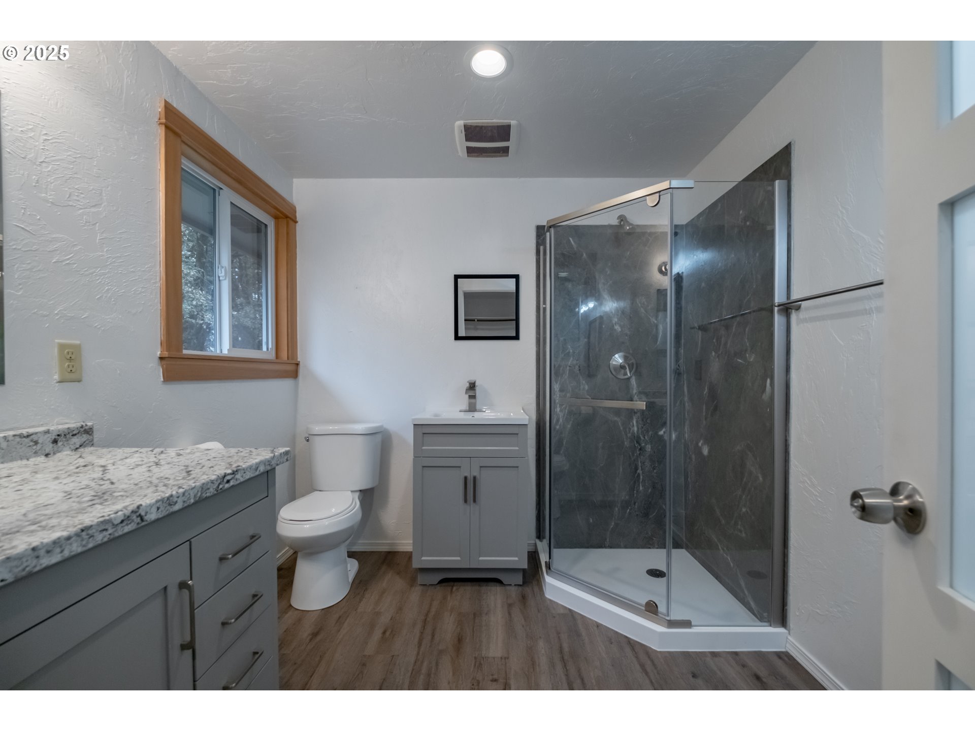 2314 Northwest Beaumont Lane Albany, OR 97321 - Photo 34 of 46 Bathroom, Attached