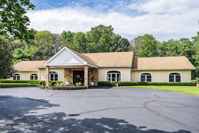 $2,750,000 | 25 Water Street, Colts Neck, NJ 07722