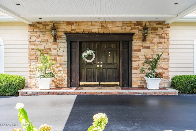 $2,750,000 | 25 Water Street, Colts Neck, NJ 07722