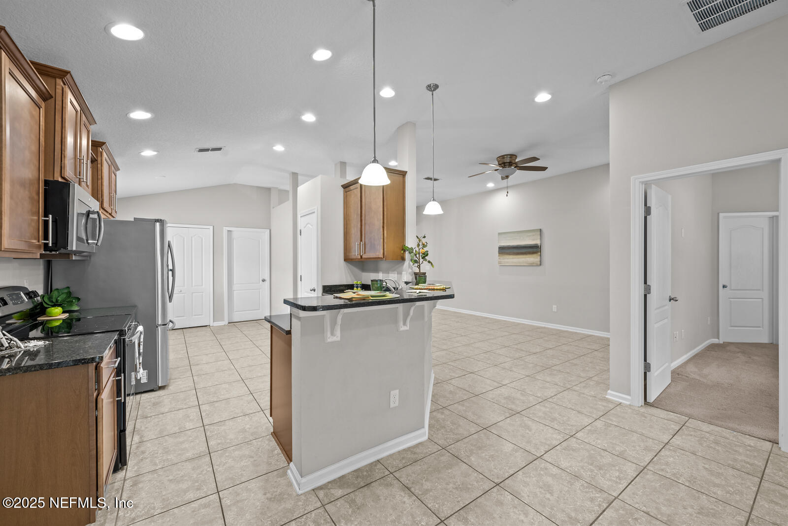 173 North Twin Maple Road St. Augustine, FL 32084 - Photo 10 of 40 Bartop