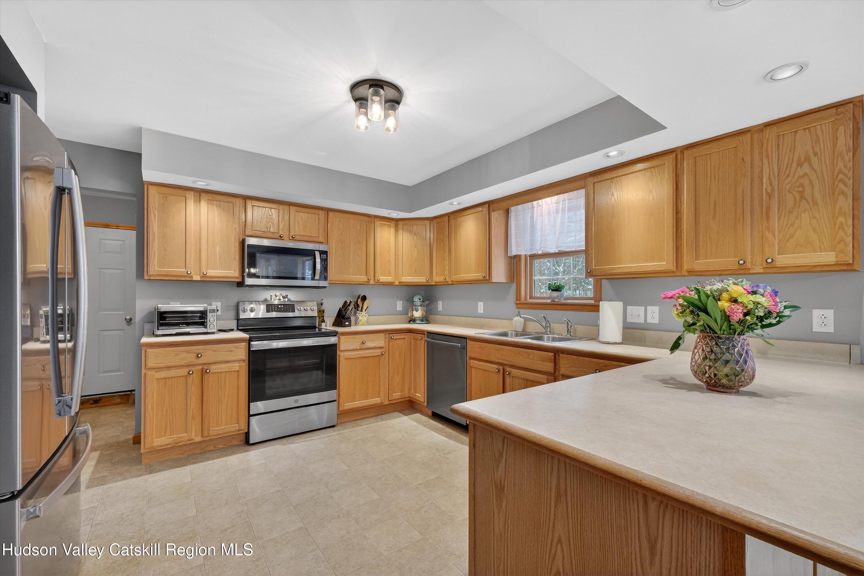 85 Dashville Road New Paltz, NY 12561 - Photo 13 of 43 26-HTV2038