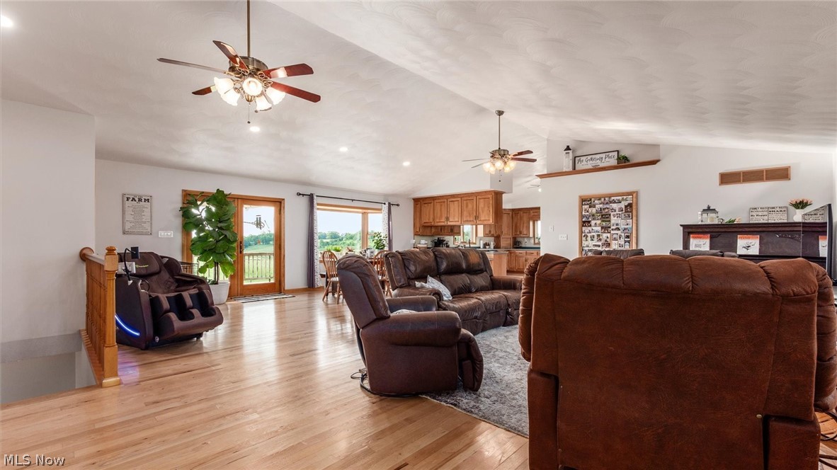 10550 Amish Ridge Road Mount Perry, OH 43760 - Photo 4 of 50