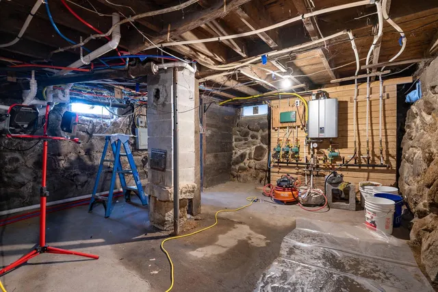 $479,900 | 61 Route 16b Road, Center Ossipee, NH 03814