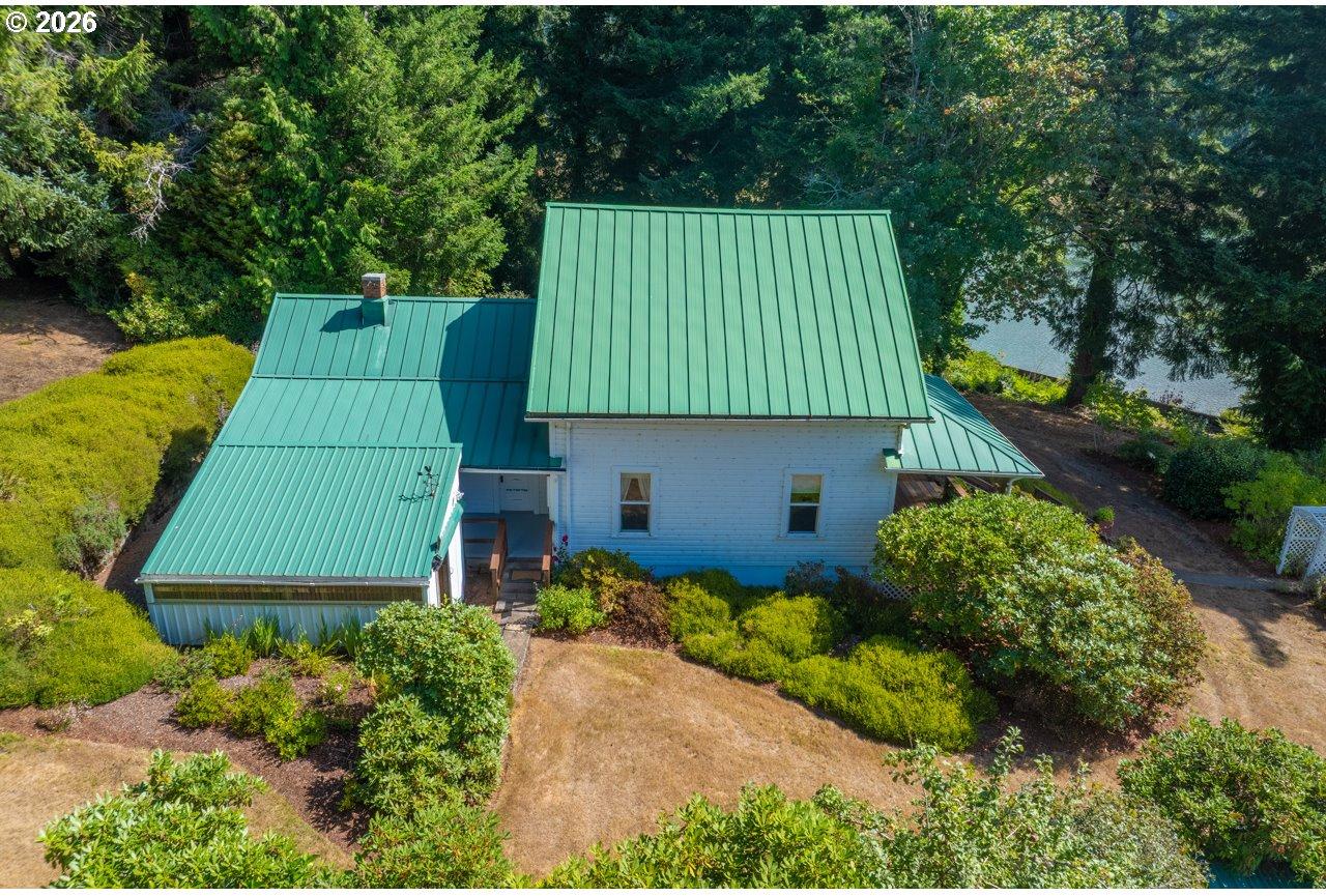 1120 Lower Smith River Road Reedsport, OR 97467 - Photo 7 of 44 Gallery Image 7