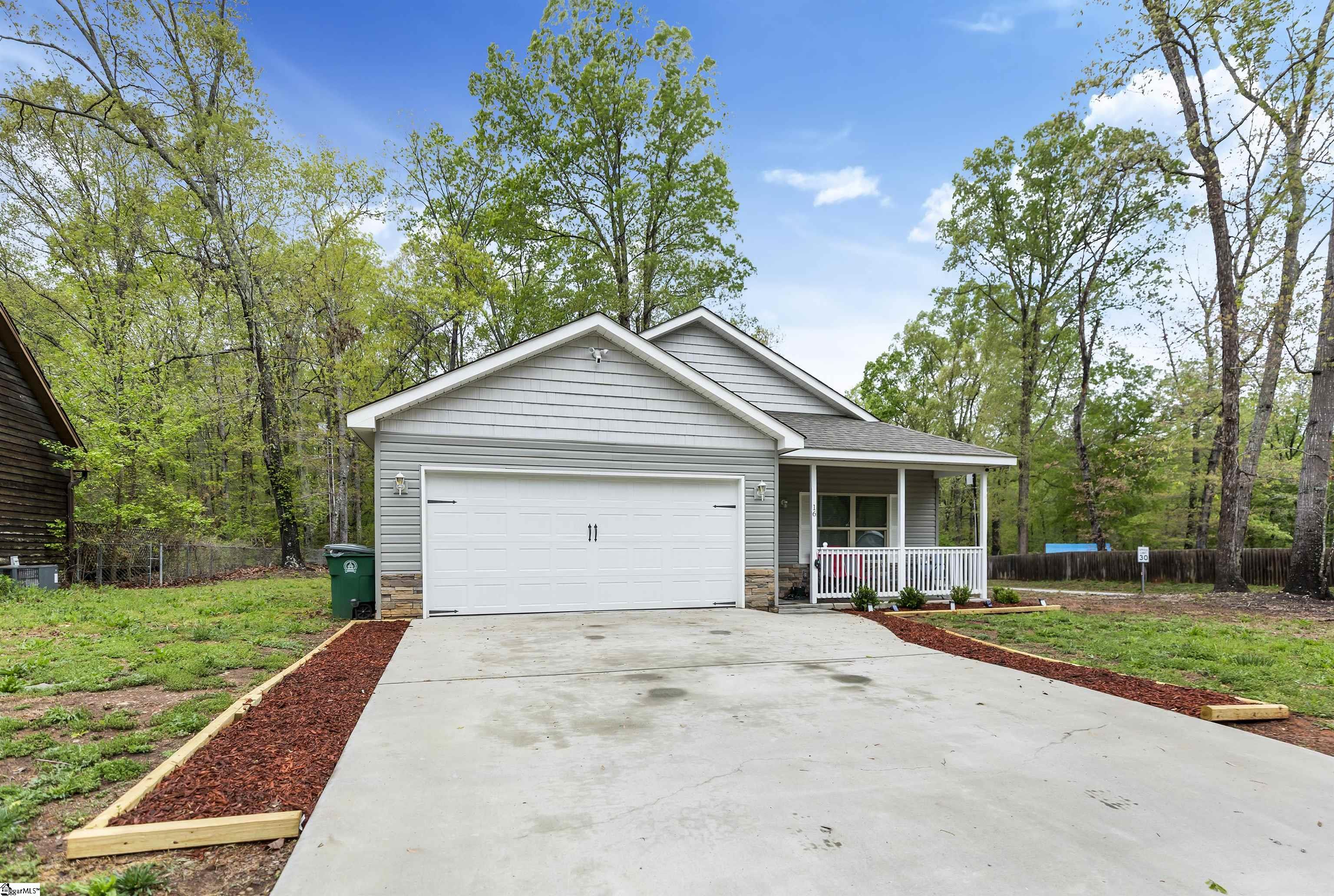 16 Ridge Court Williamston, SC 29697 - Photo 1 of 26 Gallery Image 1