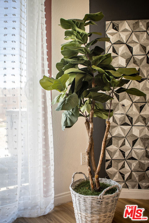 7285 Agave Road Joshua Tree, CA 92252 - Photo 6 of 18 a view of a glass vase with flowers