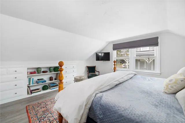 $3,750 | 6 Cliff Terrace, Newport, RI 02840