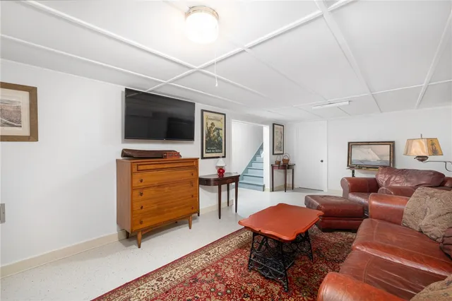 $3,750 | 6 Cliff Terrace, Newport, RI 02840