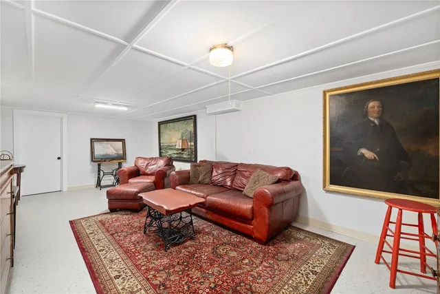 $3,750 | 6 Cliff Terrace, Newport, RI 02840