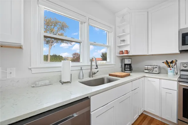 $3,750 | 6 Cliff Terrace, Newport, RI 02840