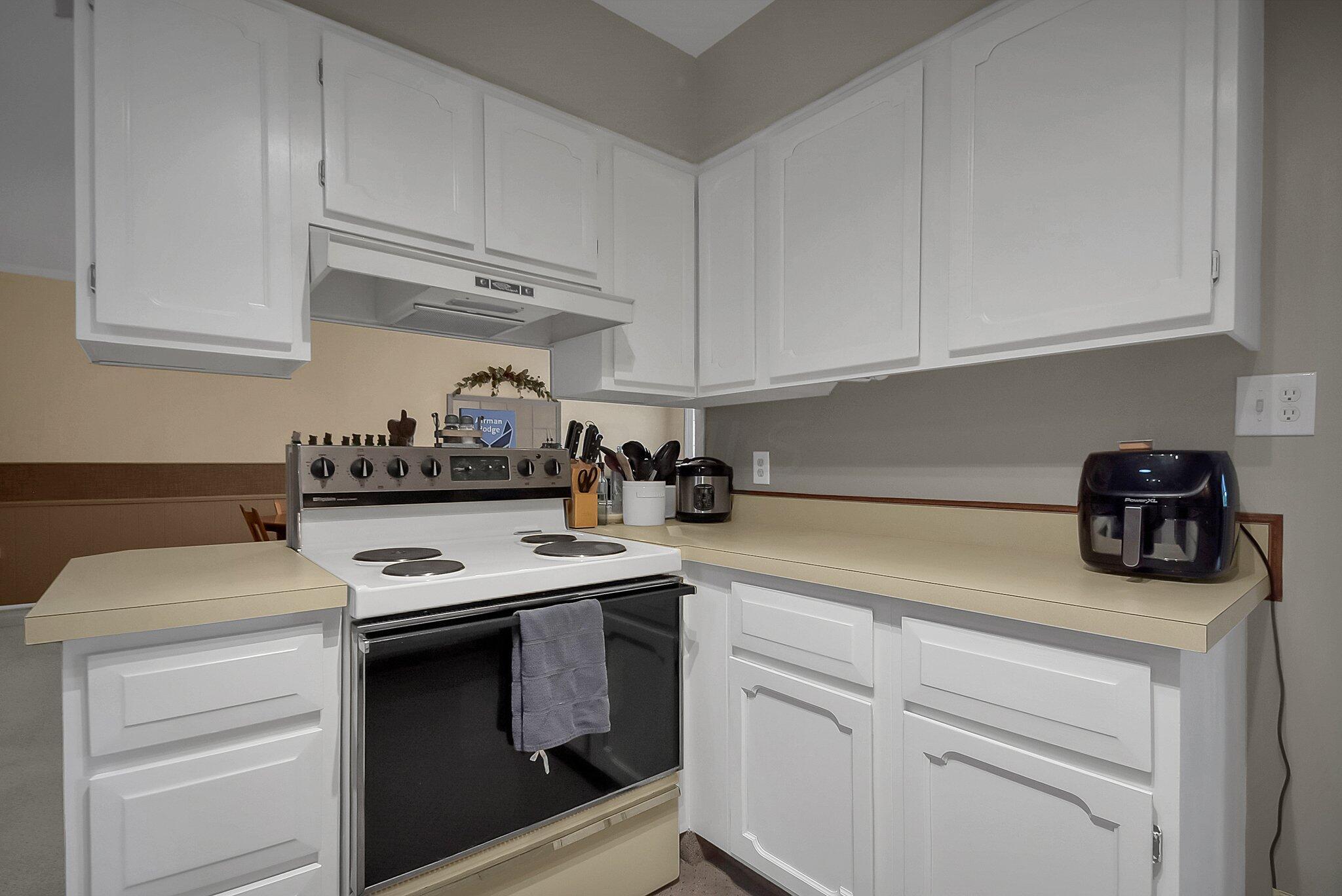 335 Villa Road Springfield, OH 45503 - Photo 12 of 27 12-web-or-mls-335-villa-rd