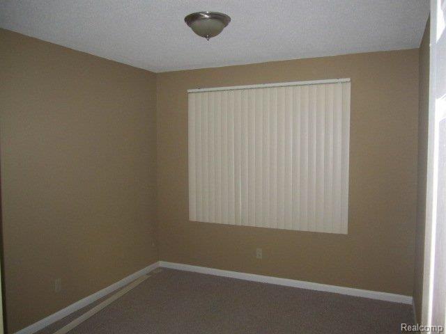8180 24 Mile Road, Unit 25 Utica, MI 48316 - Photo 8 of 14 8180 24 Mile Road 011.JPG