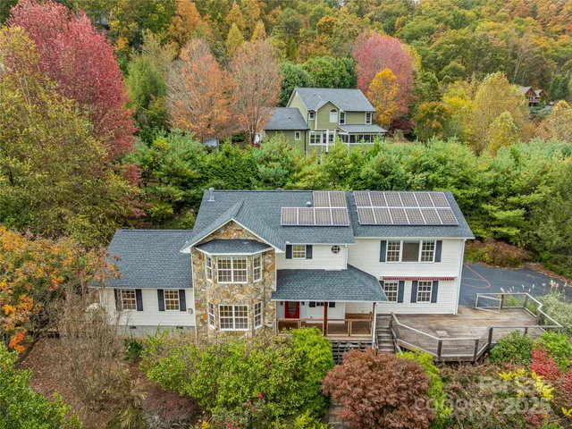 $624,999 | 106 Thistle Tree Way, Weaverville, NC 28787