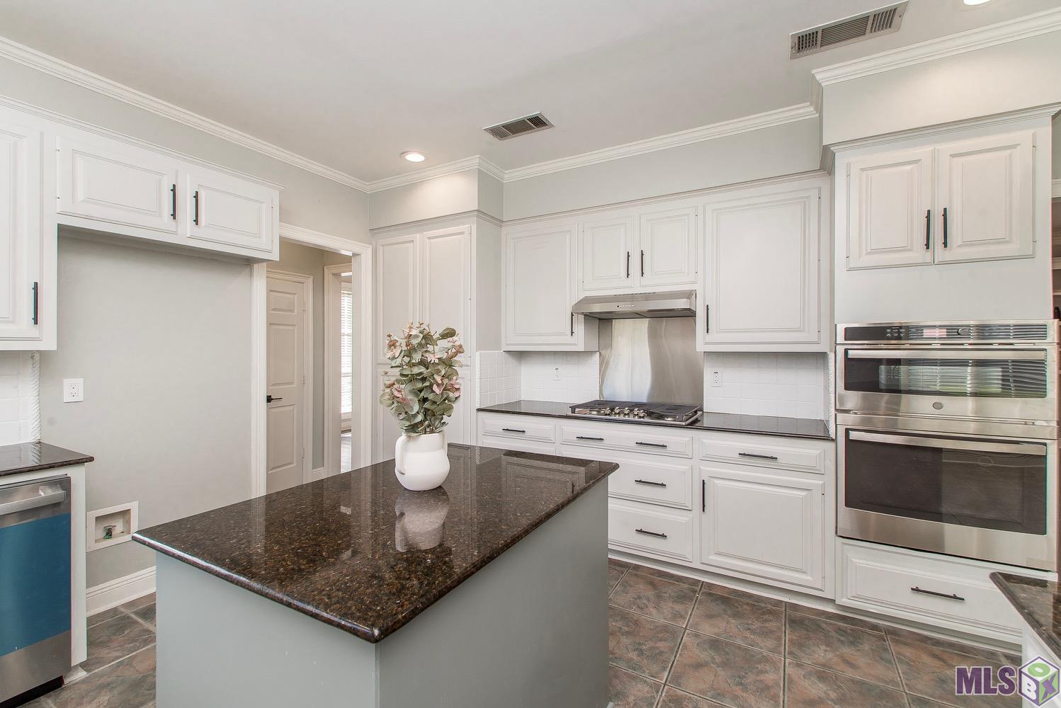 15518 1518 Prairieville, LA 70769 - Photo 5 of 36