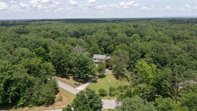 $640,000 | 830 Motlow College Road, Normandy, TN 37360