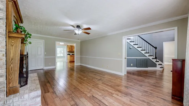 $640,000 | 830 Motlow College Road, Normandy, TN 37360