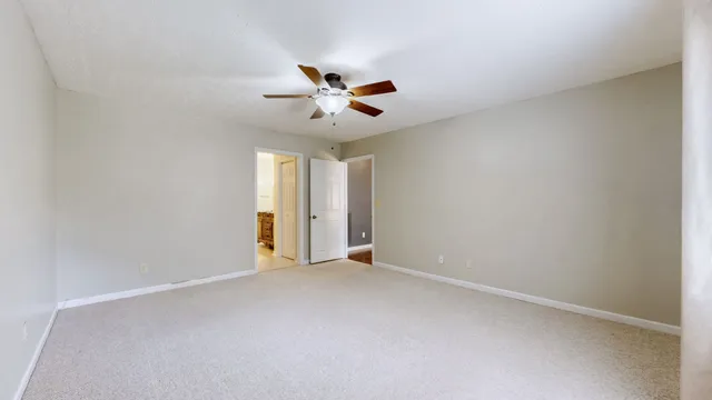 $640,000 | 830 Motlow College Road, Normandy, TN 37360