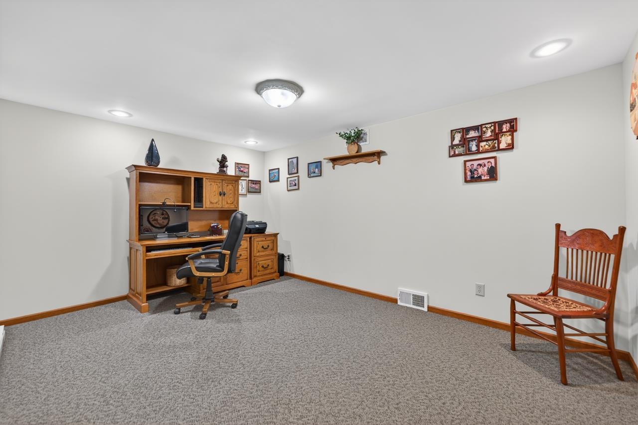 10023 Auburn Road Winnebago, IL 61088 - Photo 26 of 59