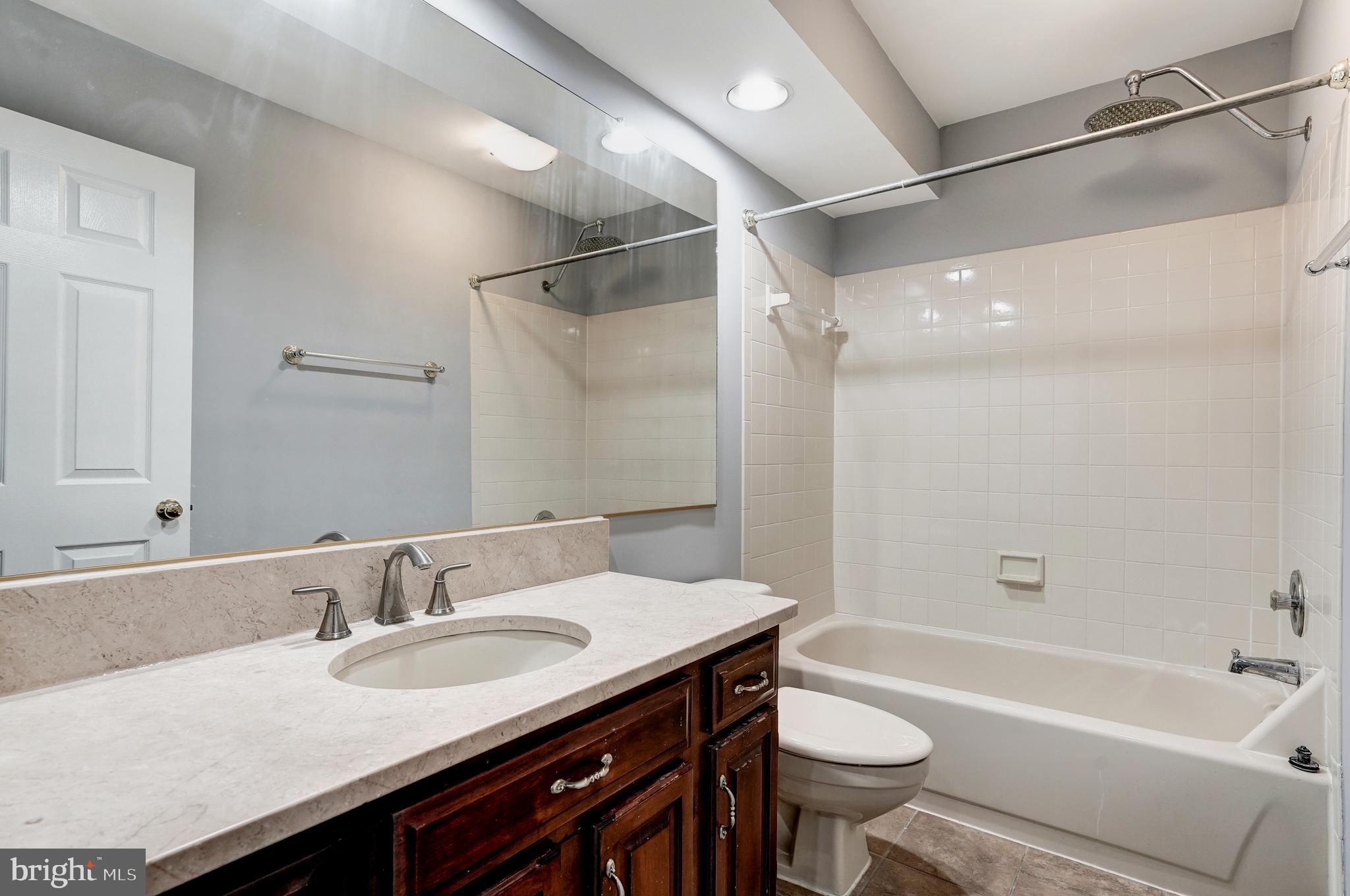 3827 Inverness Road Fairfax, VA 22033 - Photo 24 of 35