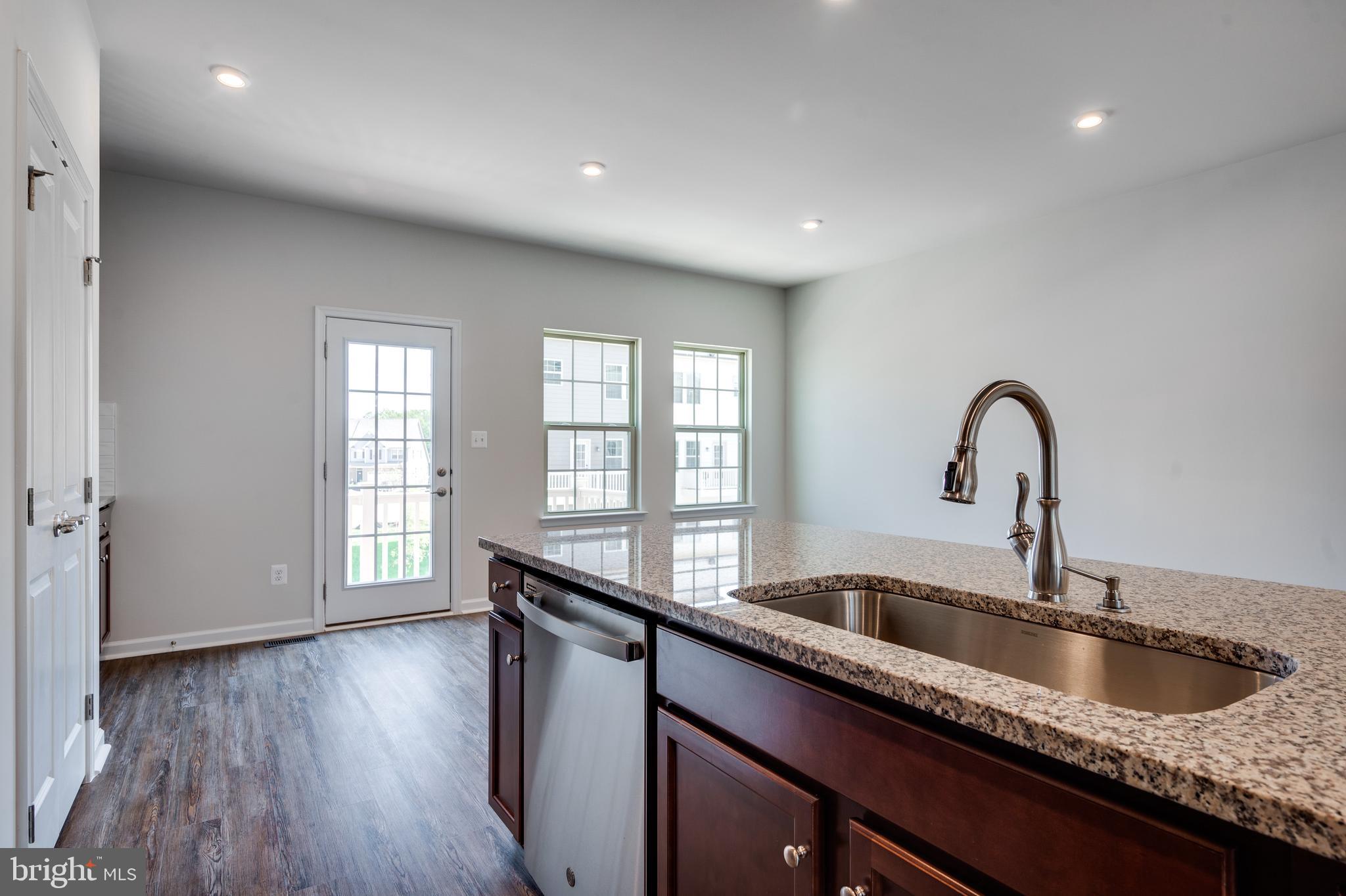 18187 Red Mulberry Road Dumfries, VA 22026 - Photo 8 of 37 Gallery Image 8