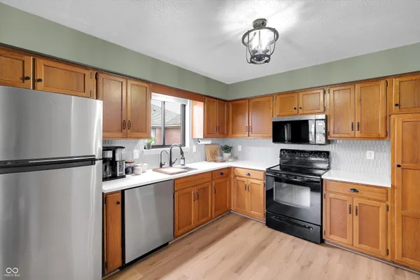 $189,900 | 1710 Charlestown New Albany Road, Unit 43, Jeffersonville, IN 47130