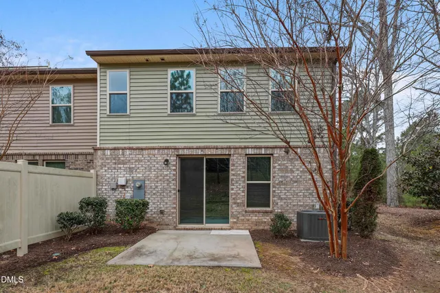 $565,000 | 845 Rymark Court, Cary, NC 27513