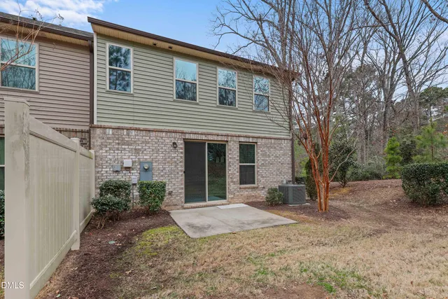 $565,000 | 845 Rymark Court, Cary, NC 27513
