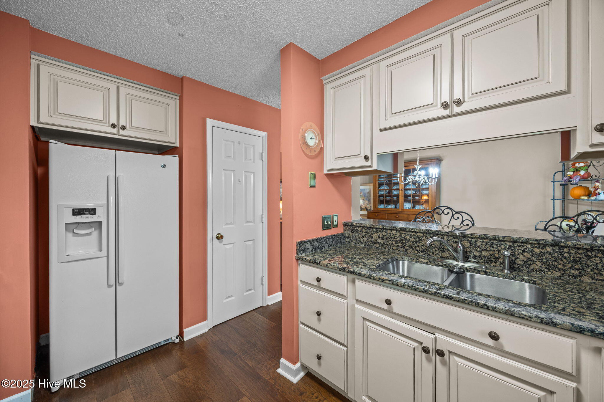 2015 Quail Ridge Road, Unit F Greenville, NC 27858 - Photo 28 of 34 29-web-or-mls-BLS_0078