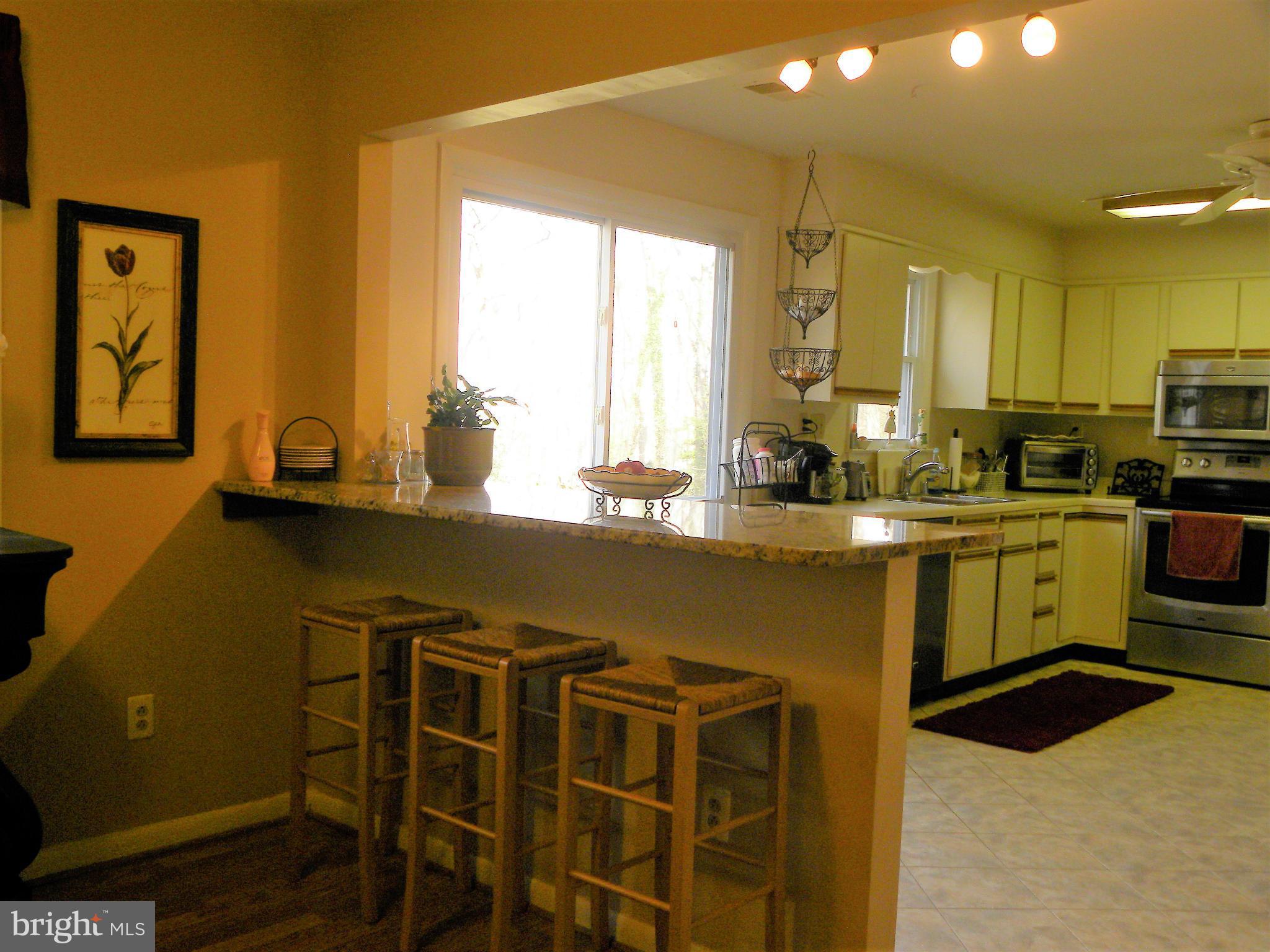6502 Shamrock Road Manassas, VA 20112 - Photo 12 of 30 Kitchen