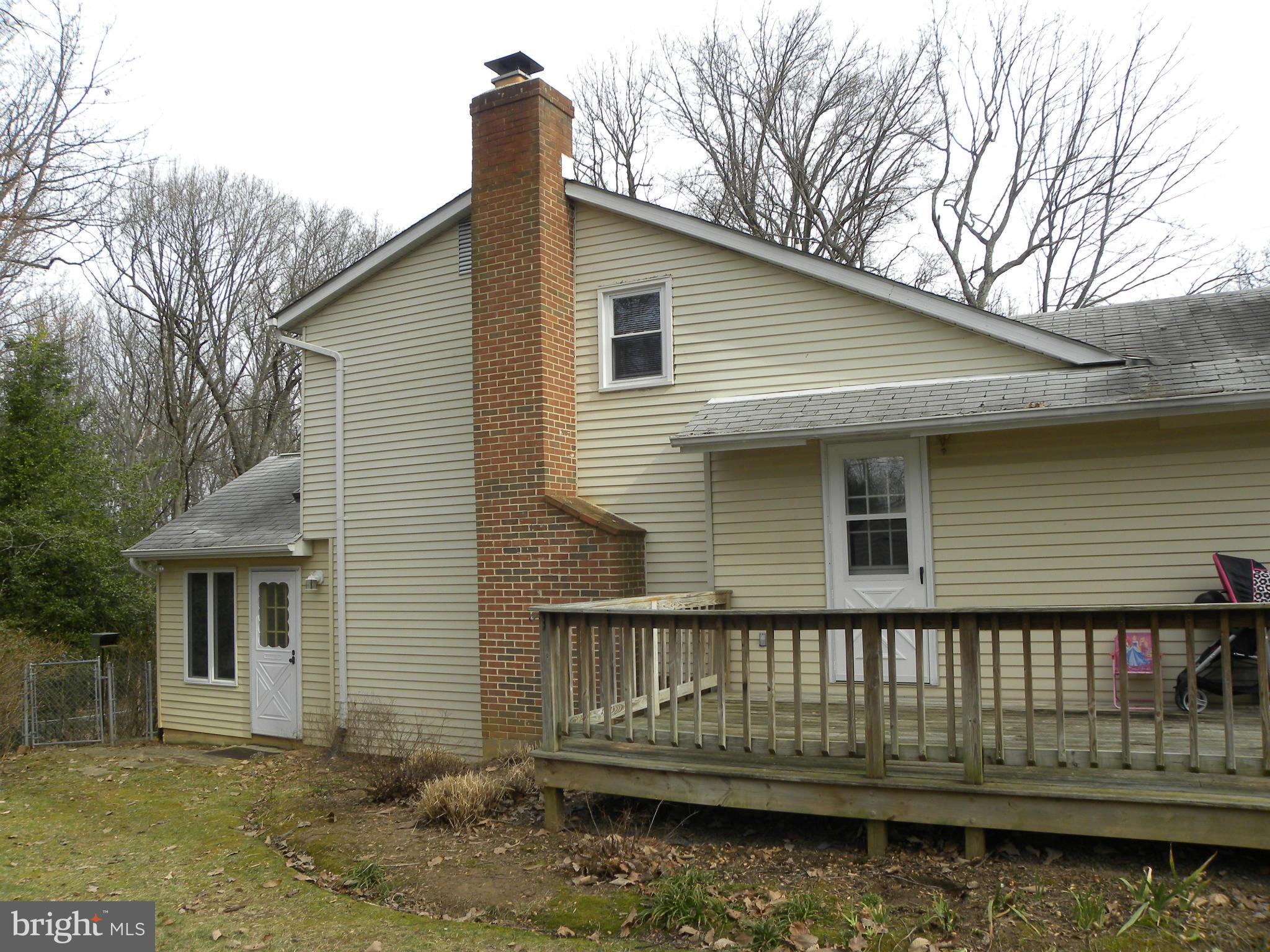 6502 Shamrock Road Manassas, VA 20112 - Photo 3 of 30 Exterior (Rear)