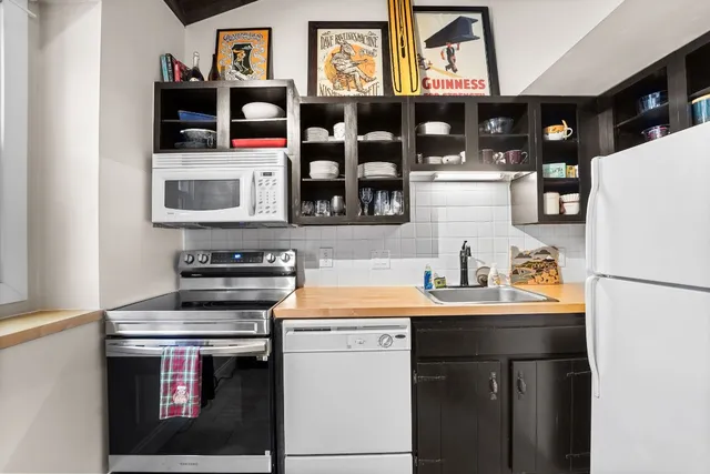 $180,000 | 2027 Arcadia Drive, Cortland, NY 13045