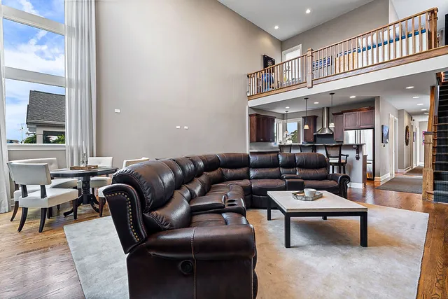 $915,000 | 2424 North Ashland Avenue, Unit PH, Chicago, IL 60614