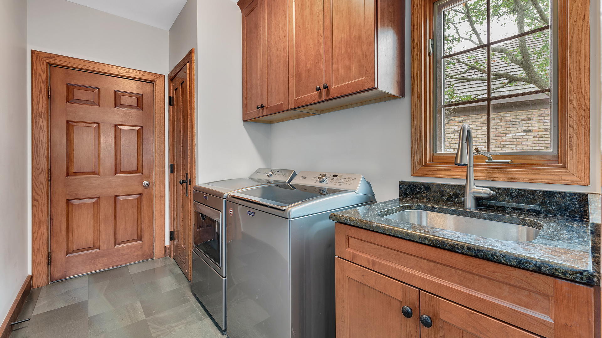 33 Lancaster Court Burr Ridge, IL 60527 - Photo 15 of 42