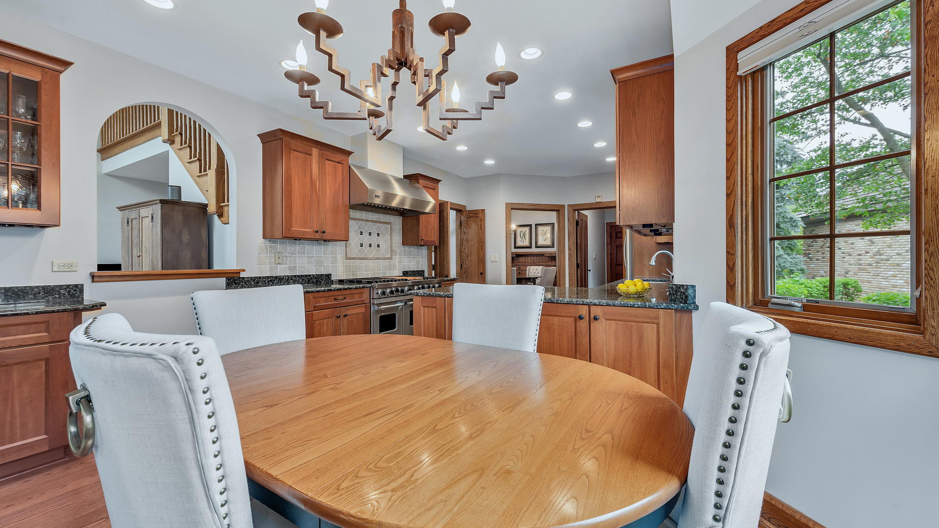 33 Lancaster Court Burr Ridge, IL 60527 - Photo 9 of 42