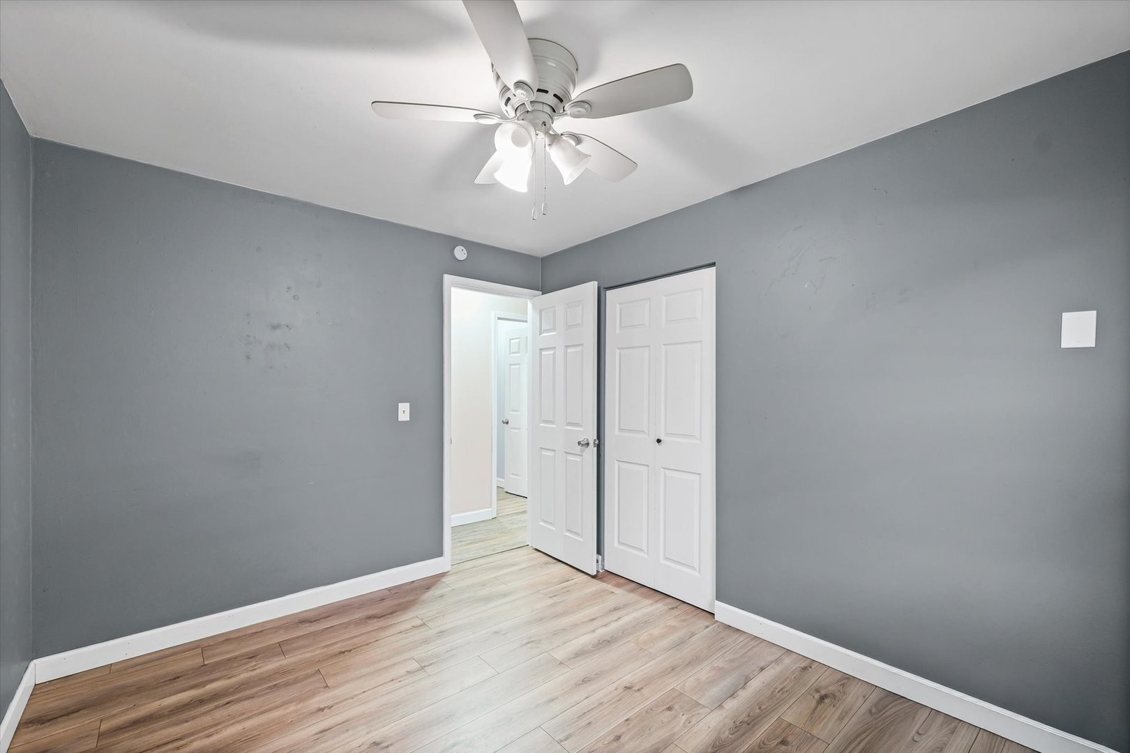 215 North 3rd Street Fisher, IL 61843 - Photo 27 of 32 a view of an empty room with a window