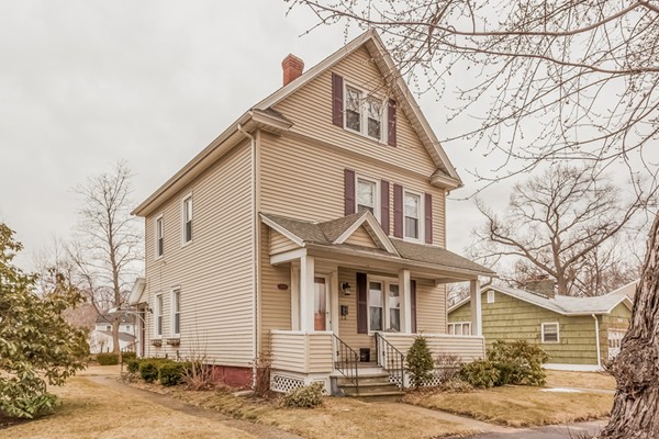 366 Springfield Street Springfield, MA 01107 - Photo 3 of 25 Gallery Image 3