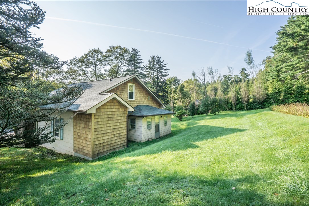 672 Ransom Street Blowing Rock, NC 28605 - Photo 12 of 13 Gallery Image 12
