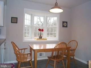 2 Bayberry Road Princeton, NJ 08540 - Photo 4 of 6