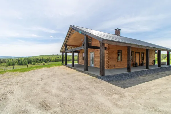 $499,900 | 142 Minister Hill Road, Wheelock, VT 05851