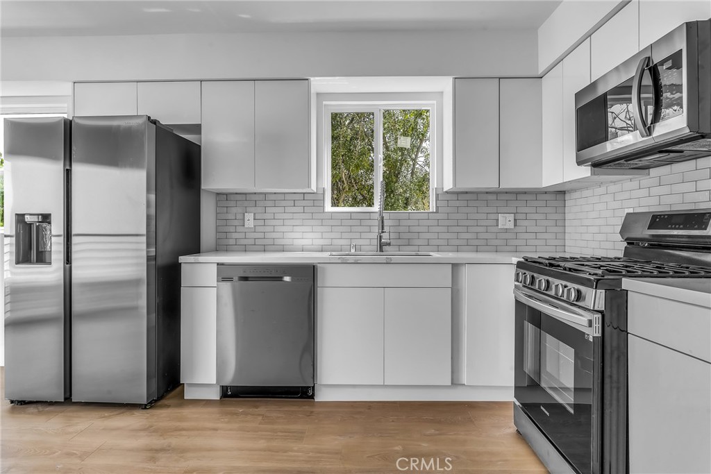 4455 Colfax Avenue, Unit 4 Studio City, CA 91607 - Photo 13 of 71