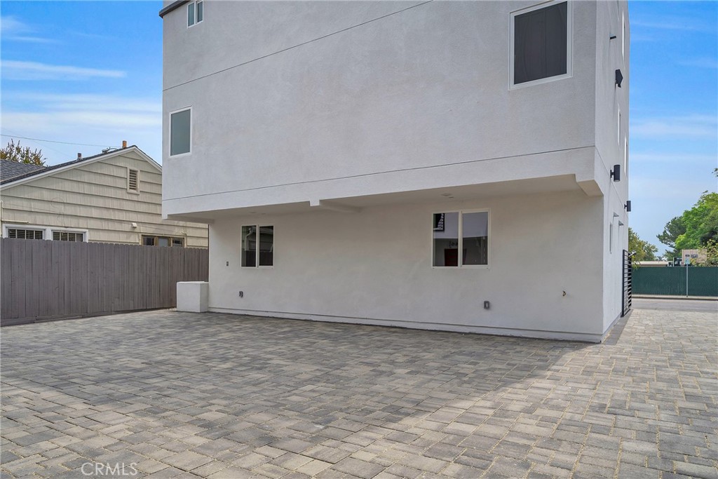 4455 Colfax Avenue, Unit 4 Studio City, CA 91607 - Photo 4 of 71