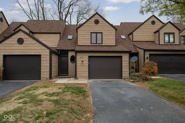 $220,000 | 5952 Highgate Circle East, Indianapolis, IN 46250