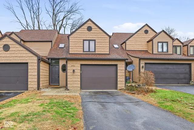 $215,000 | 5952 Highgate Circle East, Indianapolis, IN 46250