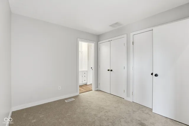 $215,000 | 5952 Highgate Circle East, Indianapolis, IN 46250