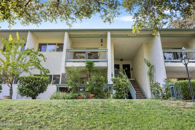 $675,000 | 23637 Park Capri, Unit 36, Calabasas, CA 91302