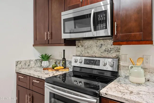 $675,000 | 23637 Park Capri, Unit 36, Calabasas, CA 91302