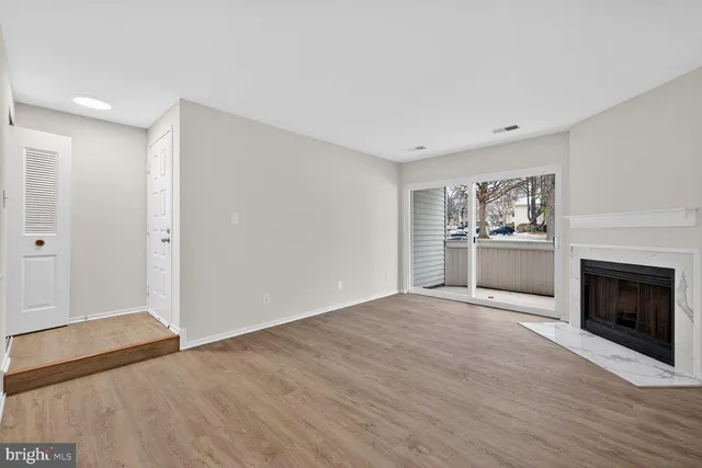 $1,650 | 18207 Swiss Circle, Unit 297, Germantown, MD 20874