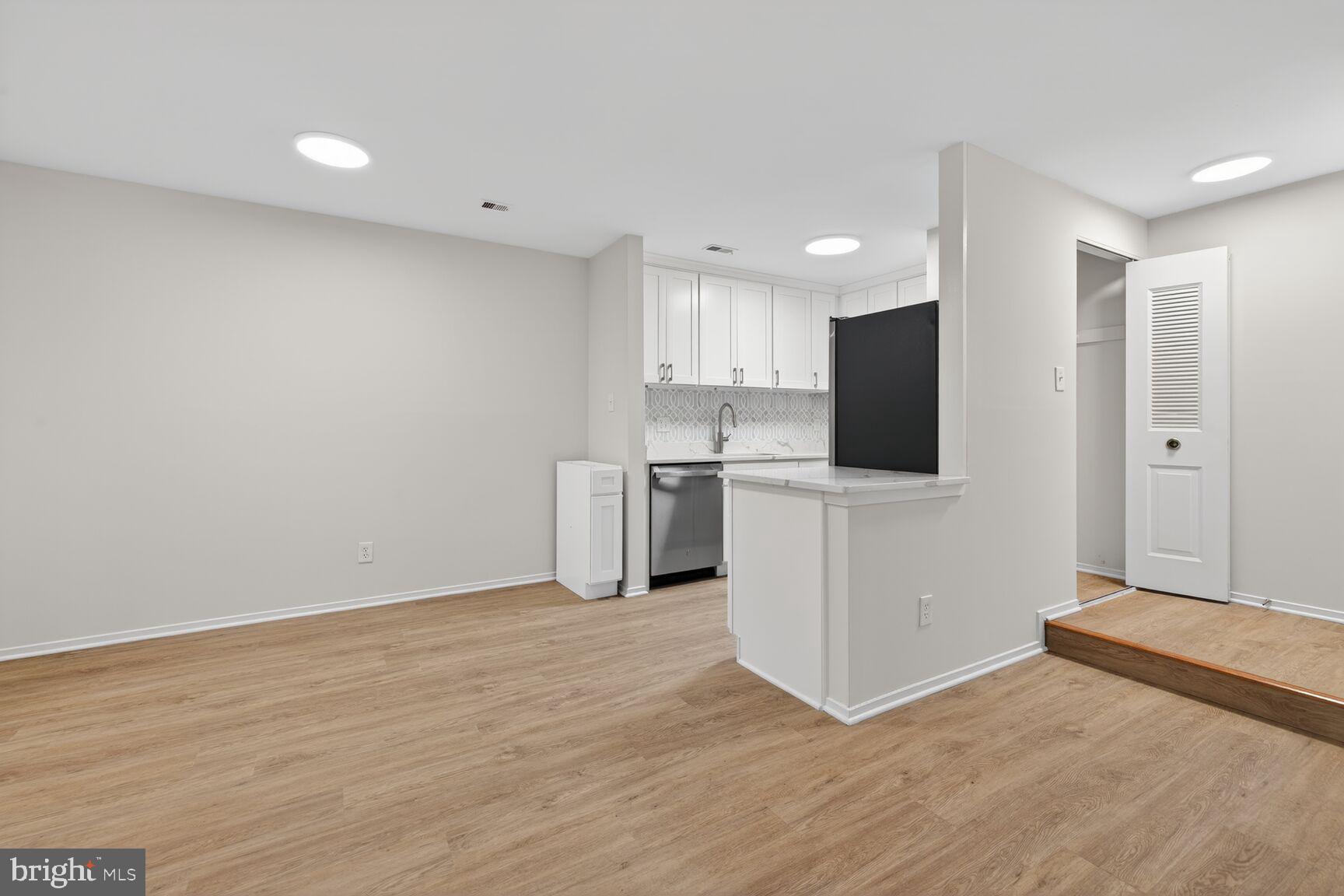 18207 Swiss Circle, Unit 297 Germantown, MD 20874 - Photo 6 of 19